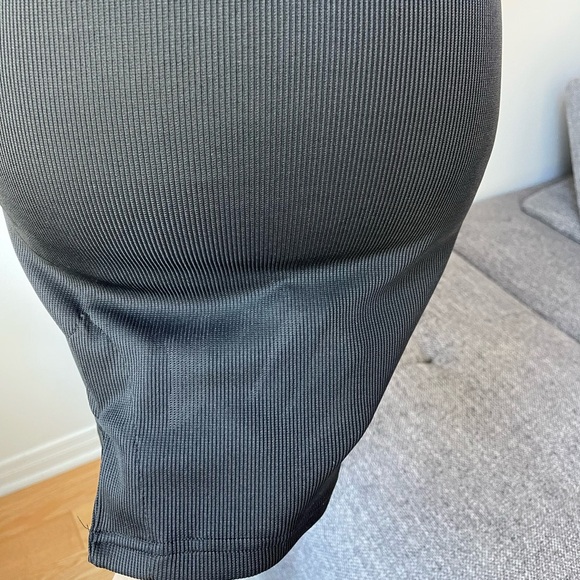 3/22 🧡 Shortsleeve black polo neck mini dress - Picture 5 of 6